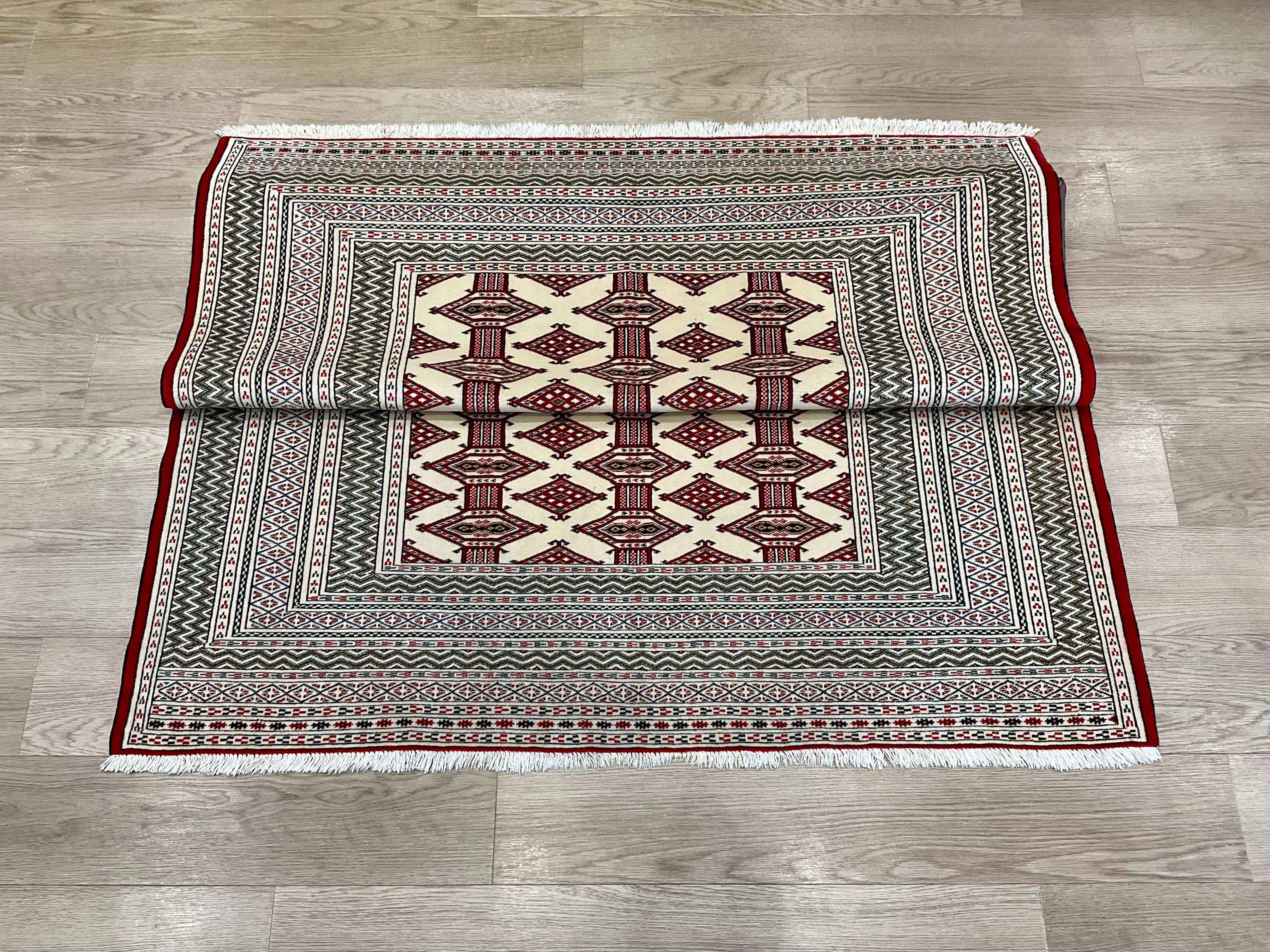 トルクメン ペルシャ絨毯 段通 ケース・原産地証明書付 V R4321