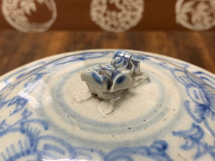 シノワズリ 十九世紀 中国清朝 中期 草花紋 染付 耳付 蓋付き 水